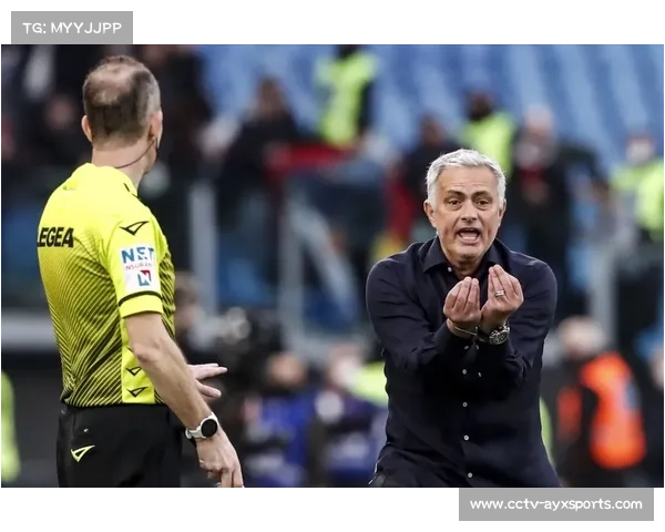 “穆里尼奥抗议判罚染红，次回合无法在场边指挥本菲卡”